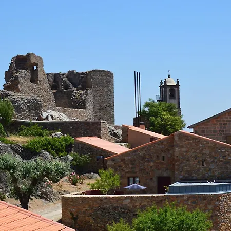 Casa Da Amendoeira 게스트하우스 4*