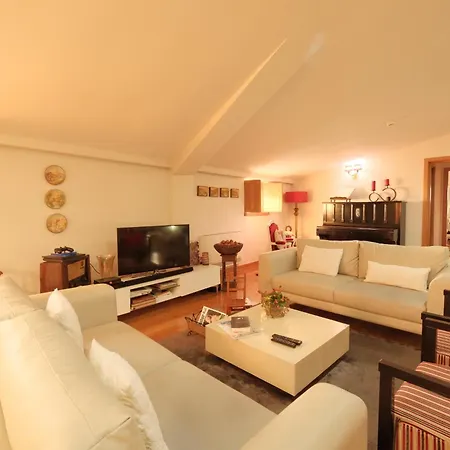 Casa Da Amendoeira 4* 카스텔로 로드리고