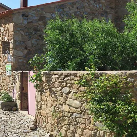 Casa Da Amendoeira Guest house Castelo Rodrigo