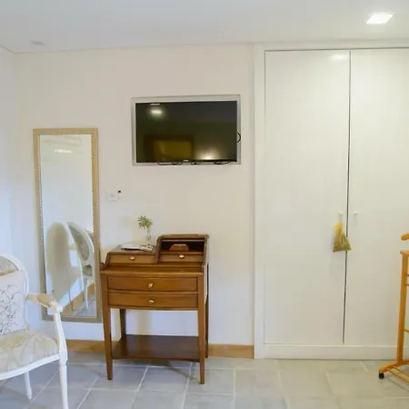 Casa Da Amendoeira 게스트하우스 4*