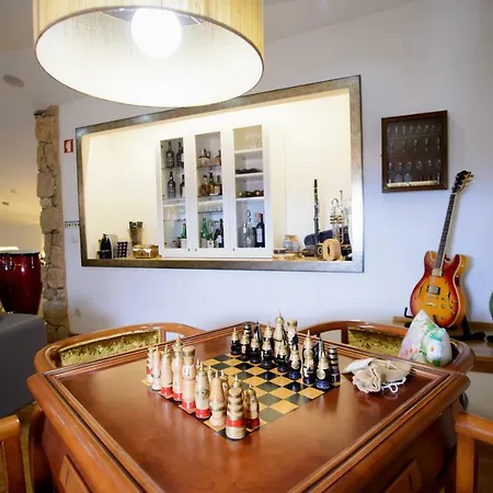 Casa Da Amendoeira 4* 카스텔로 로드리고