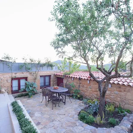 Casa Da Amendoeira Guest house